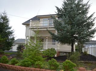 820 California Ave, Raymond, WA 98577