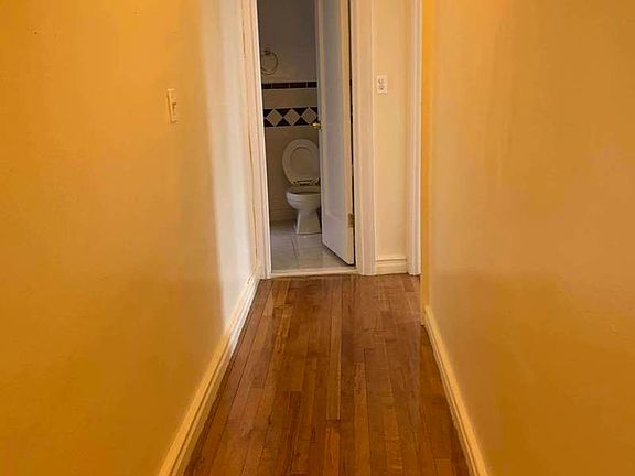 4th image of 5009 Broadway APT 409