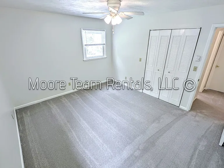 17 Due West Rd — Photo 11