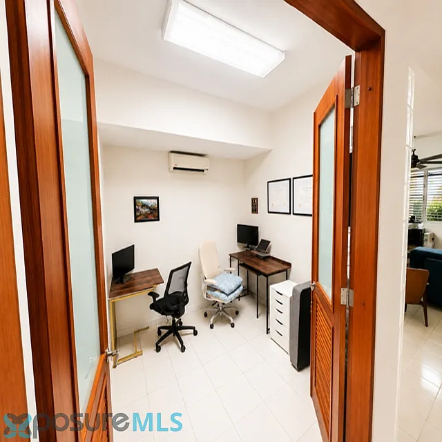 3 bed, 2.0 bath, 2000 sqft, $2,300 — Photo 4