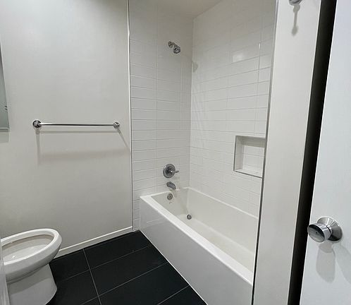 4th image of 1060 S Sherbourne Dr APT 102