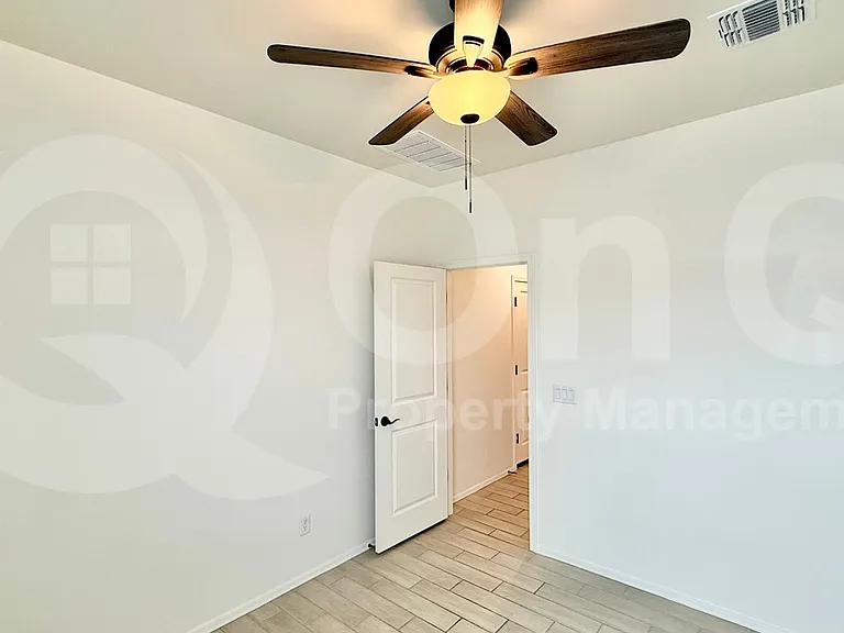 3403 W Pollack St — Photo 10