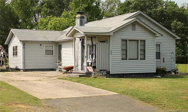 1st image of 215 Harrison Dr