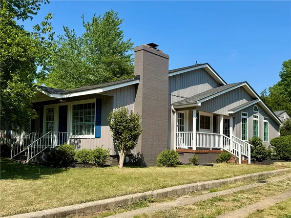 2410 Pope Dr, Anderson, SC 29625