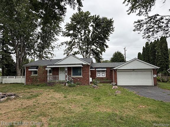 3rd image of 4985 Denton Rd