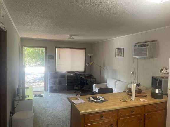 5th image of 814 Creekside Dr APT 1