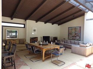 221 Beloit Ave, Los Angeles, CA 90049