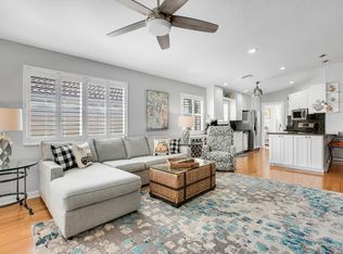 904 Magdalena Rd, Palm Beach Gardens, FL 33410