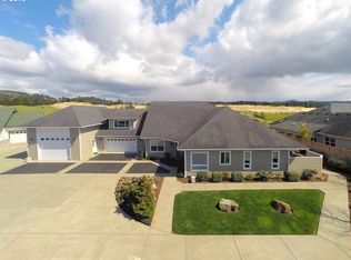 2388 Rosemary Ct, Florence, OR 97439