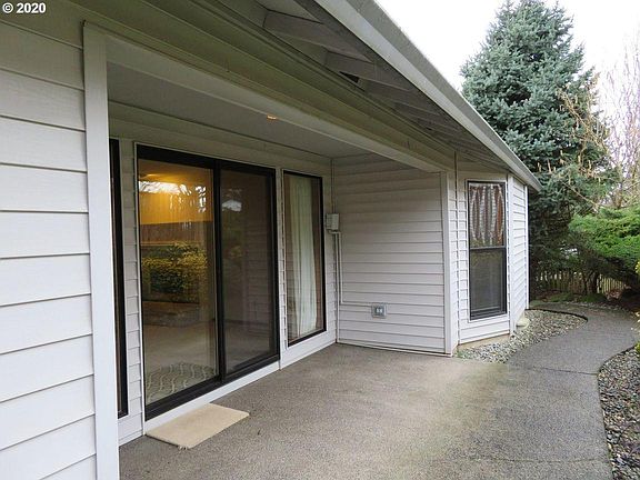 4th image of 3210 SE Spyglass Dr