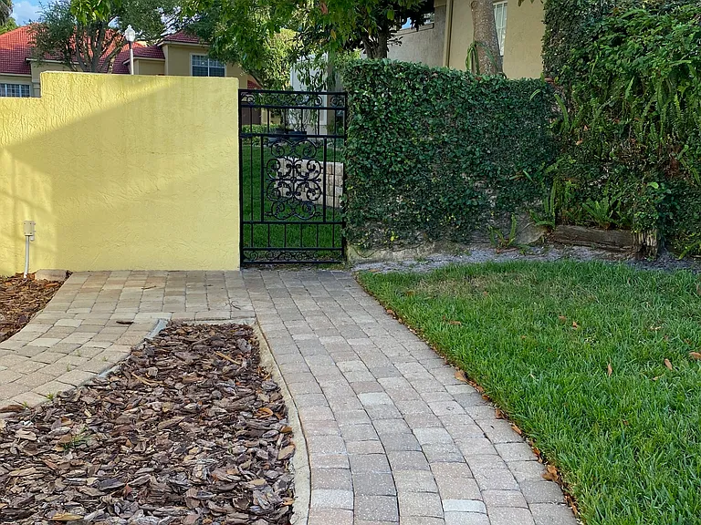 2204 Kettle Dr — Photo 35