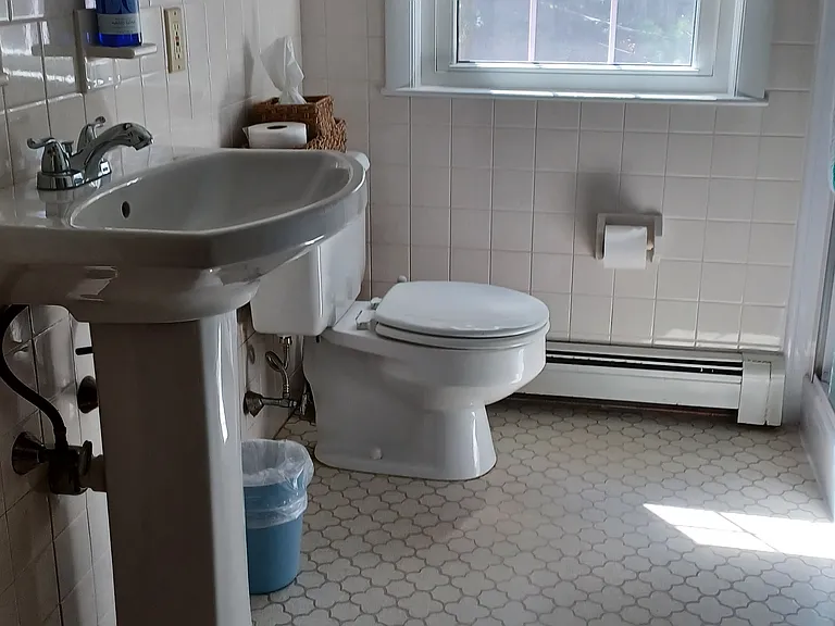 8 Benefit St — Photo 17