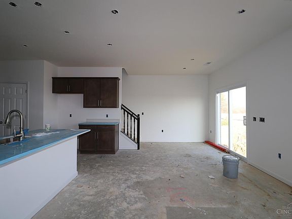 4th image of 5561 Eagle Ct #8
