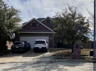817 Mockingbird Cir, Lewisville, TX 75067