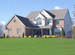 4815 Meridian Ct, Saline, MI