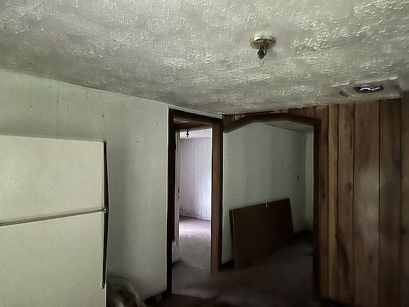 2nd image of 30 Hill St