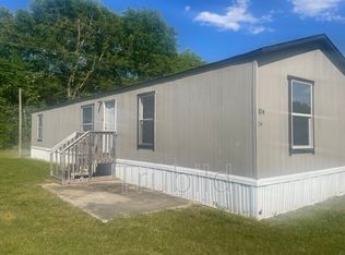 104 N Lucky Ln, Tarboro, NC 27886