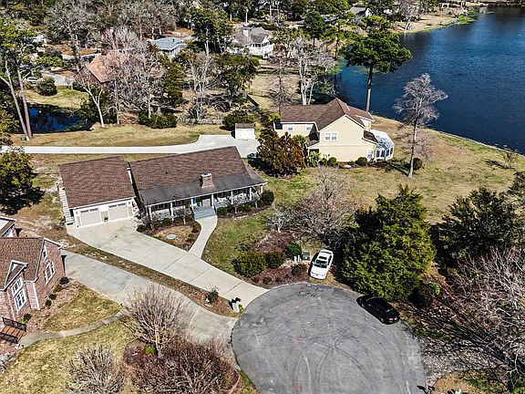 4th image of 210 Twin Lakes Court