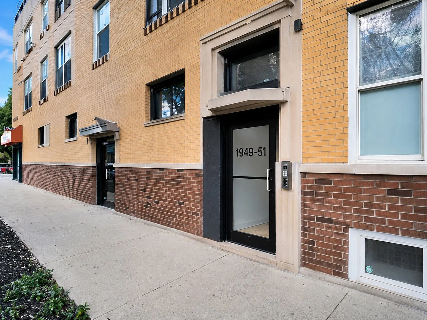 1 bed, 1274 sqft, $3,950 — Photo 2