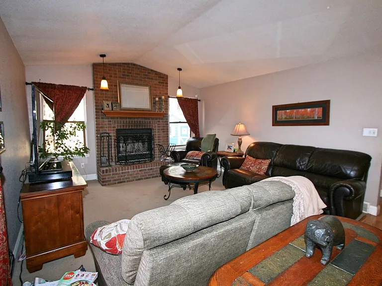 12240 Lazy H Way — Photo 8