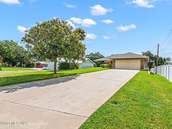 3rd image of 9808 Riverview Dr