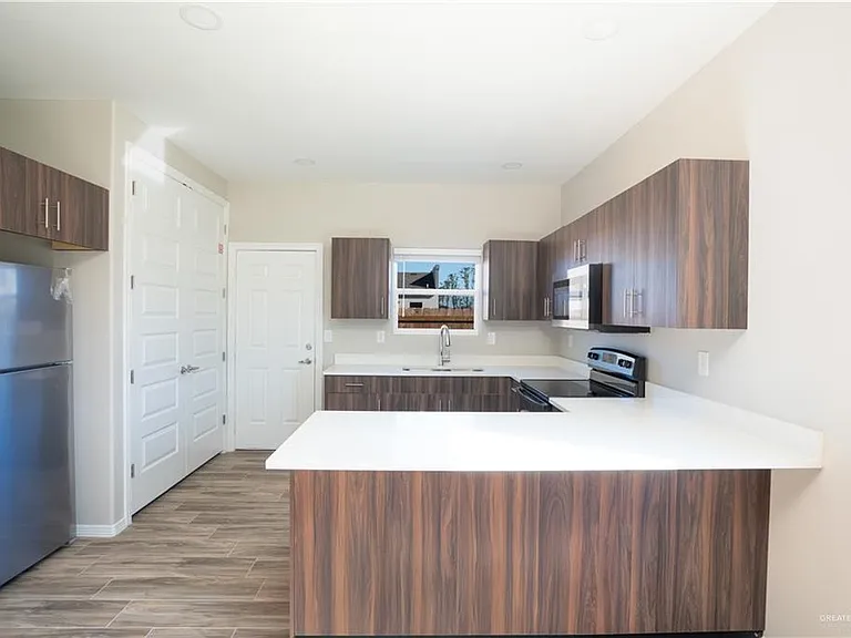 4116 Walnut Ave #1 — Photo 4