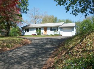 426 Valley Rd, Gillette, NJ 07933