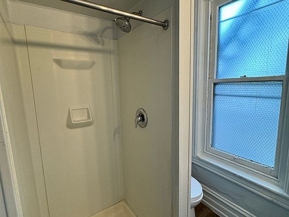 5th image of 136 N 10th St APT 2