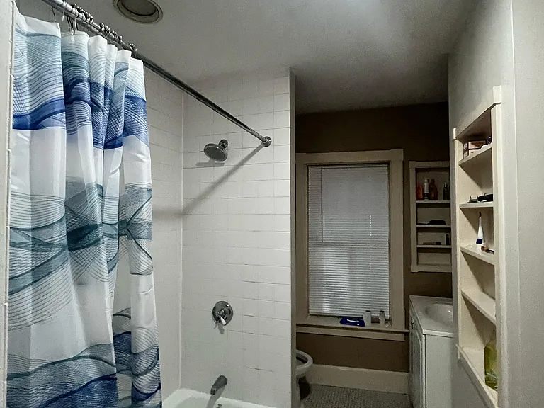 151R Highland St #1R — Photo 7