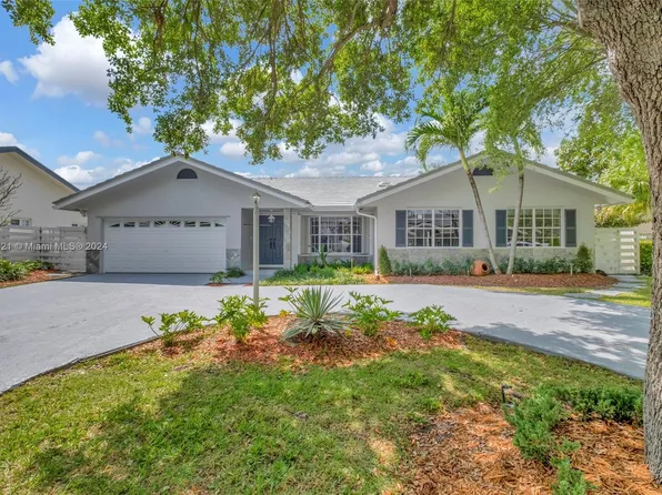 14030 SW 145th Ter, Miami, FL 33186