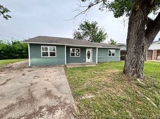 2106 N Hickory St, McAlester, OK 74501