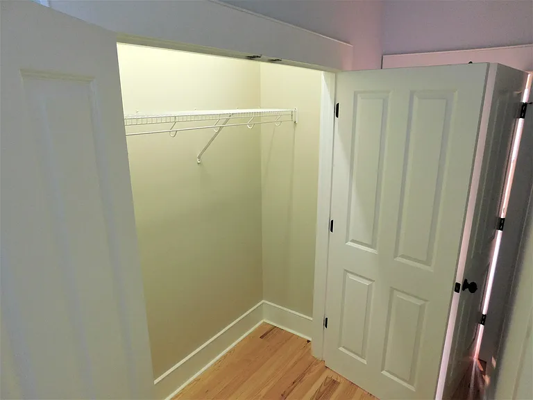 905 16th St #10 — Photo 14