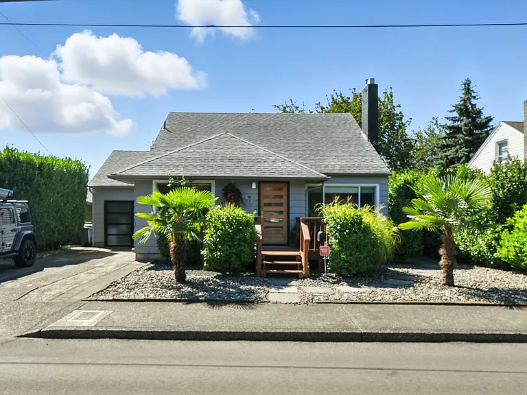 2407 E Mill Plain Blvd — Photo 46
