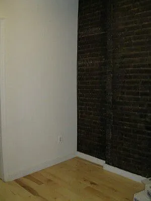 Rented by Tower Brokerage | media 12