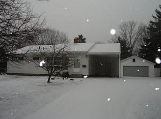 5946 Whiteacre Rd, Toledo, OH 43615