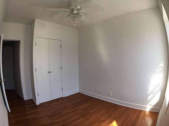 4th image of 178 Bay 23rd St APT 9