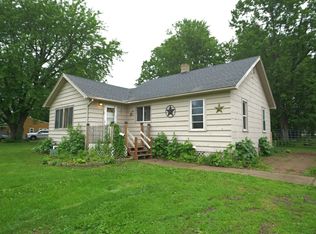 225 Silverwood Ave, Marble, MN 55764