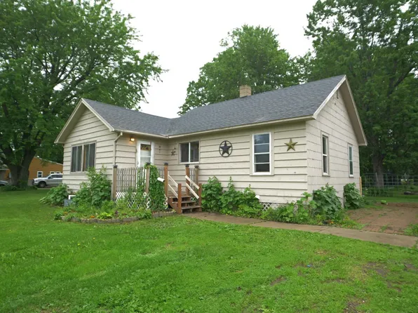 225 Silverwood Ave, Marble, MN 55764