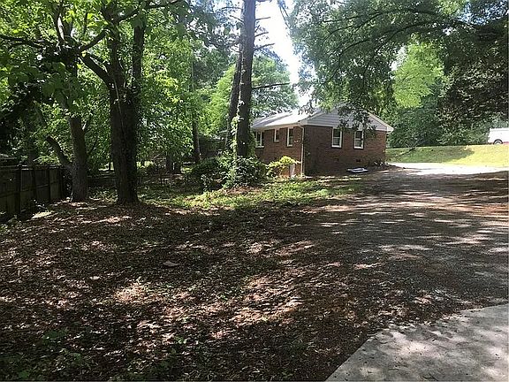 2nd image of 1833 Austell Rd SW