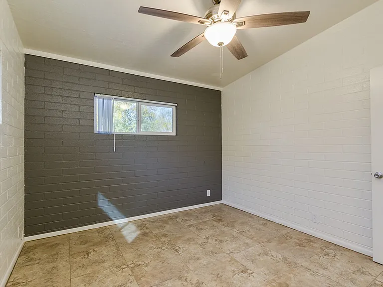 1921 E. Virginia Ave — Photo 10