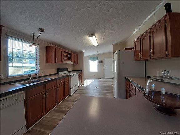 2nd image of 1108 Pleasant Ct