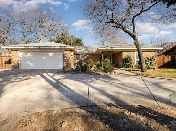 3612 Oakwood Dr, Grapevine, TX 76051