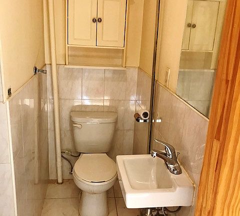 5th image of 517 E 12th St #16