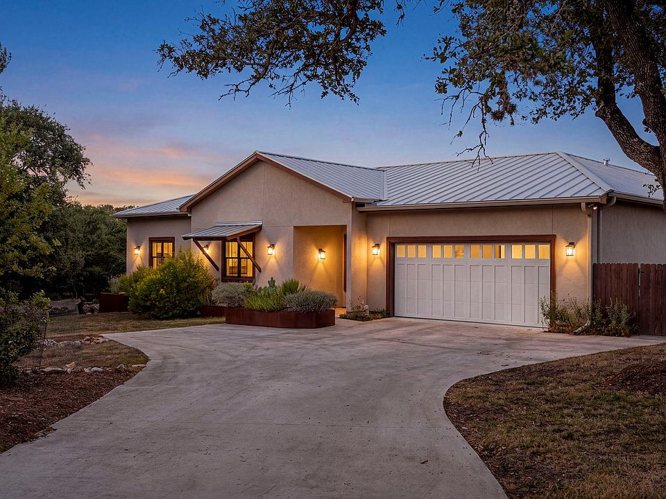 1st image of 2713 Leslie Ln