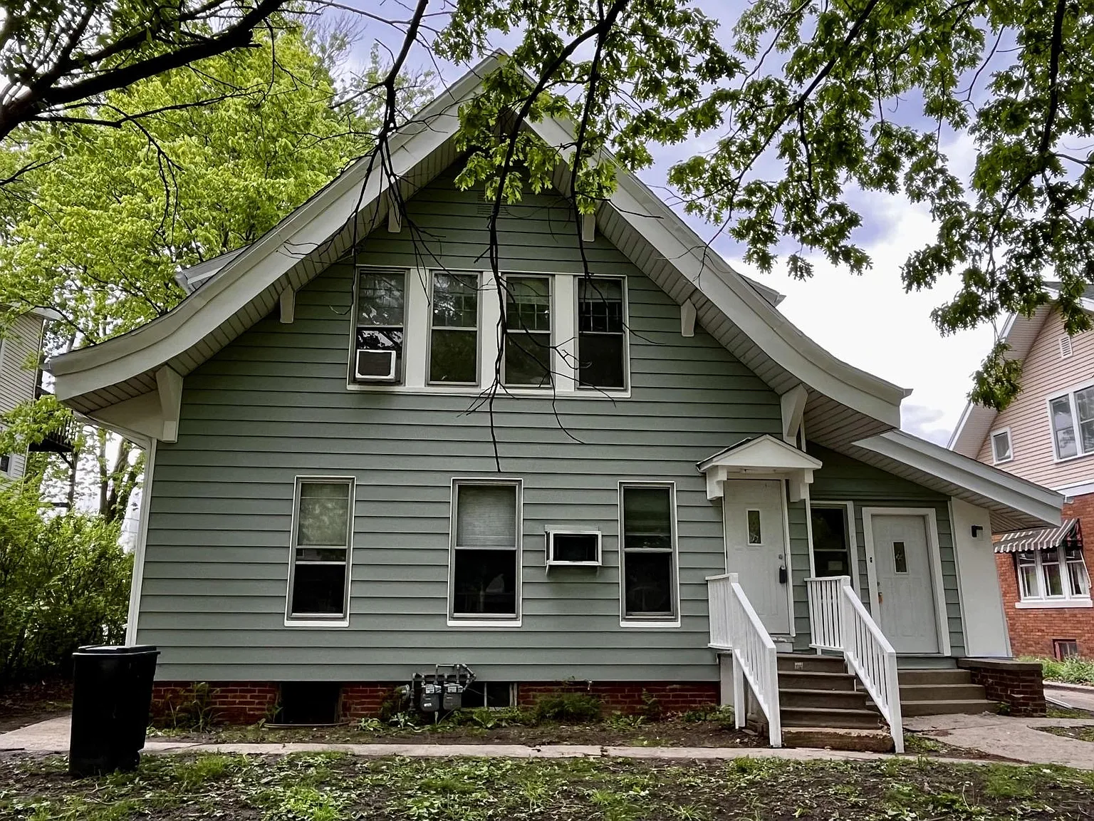 812 West Main Street - 2 — Photo 1