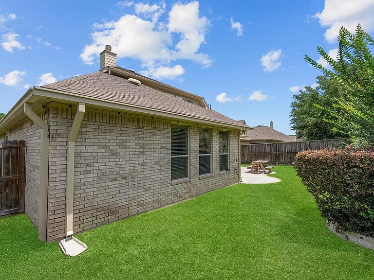 25609 Peppermill Creek Dr — Photo 39