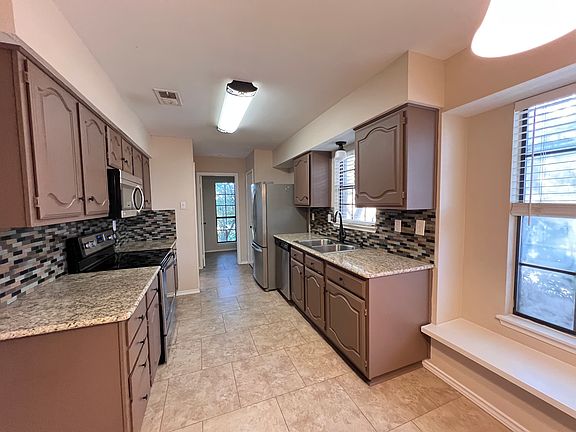 4th image of 7021 Christina Ln