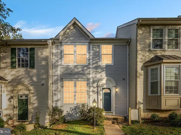 306 Pinnacle Dr, Stafford, VA 22554