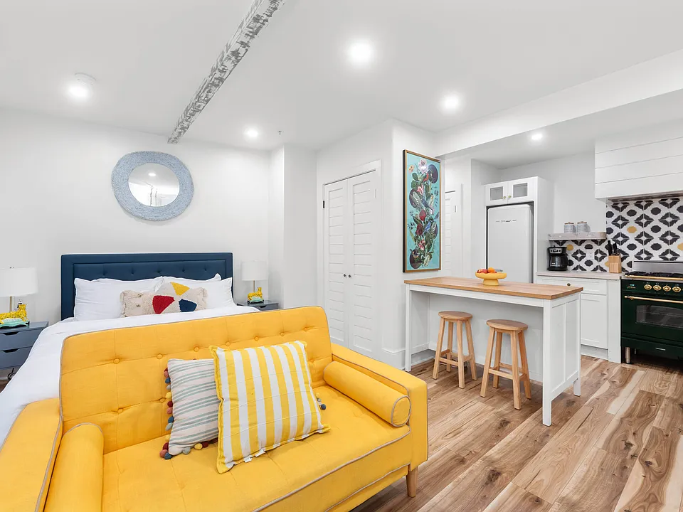 450 N Highland Ave NE #3