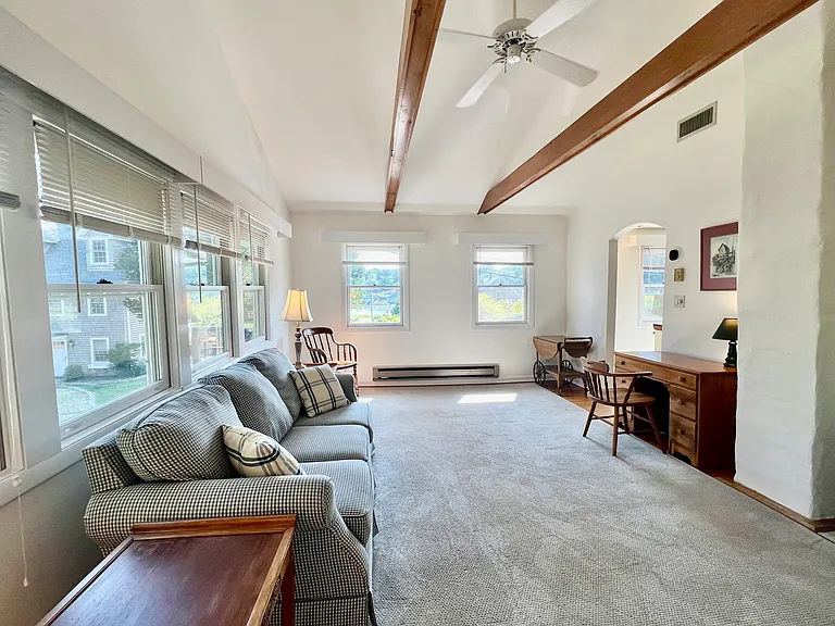 87 Decatur Ave — Photo 2